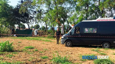 Auto In Fiamme Trovato Un Corpo Carbonizzato Nel Bagagliaio