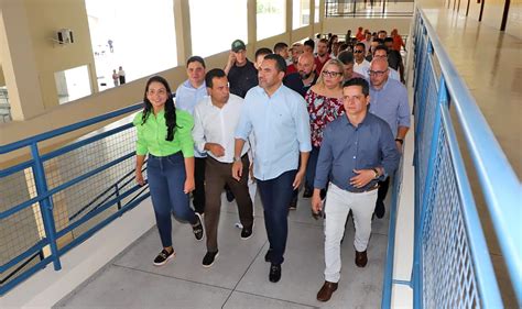 Governador Wanderlei Barbosa Anuncia Inaugura O Da Escola De Tempo