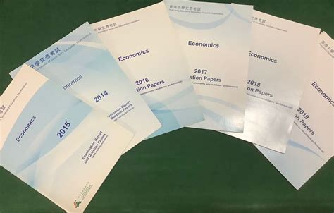 DSE 官方 Econ Pastpaper 2014 2019 近全新 興趣及遊戲 書本 文具 教科書 Carousell