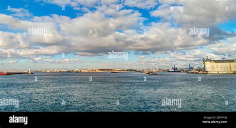 Halic Skyline Cityscape Water Hi Res Stock Photography And Images Alamy