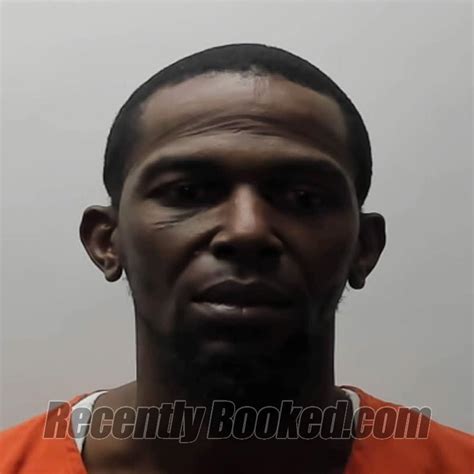 Recent Booking Mugshot For Larry Tyrone Pointer In Talladega County