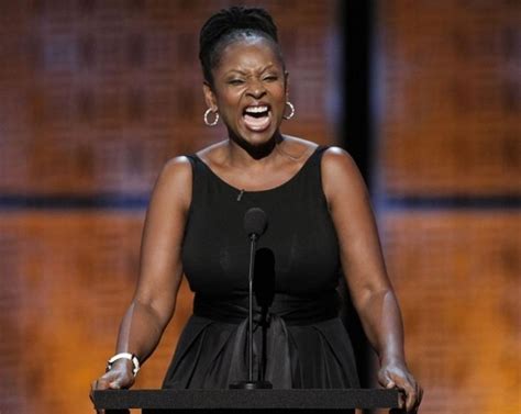 Robin Quivers Bio, Wiki, Net Worth, Boyfriend, Husband, Cancer, Height