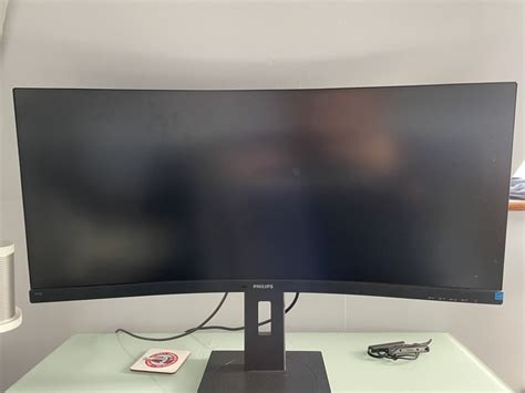 Philips 34" Widescreen Curved Monitor - Sandown - Sold | Wightbay