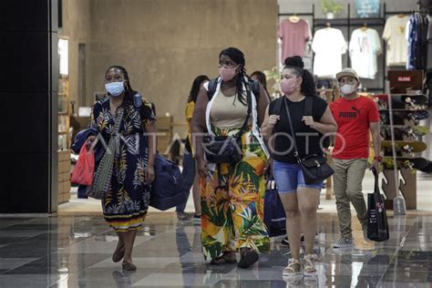 KUNJUNGAN WISMAN KE BATAM MENINGKAT ANTARA Foto