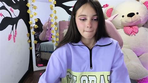 She Likes Suck Dildo And Show Tits