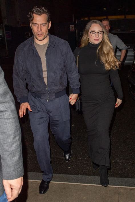 Henry Cavill Takes Girlfriend Natalie Viscuso On Nyc Date As Fans