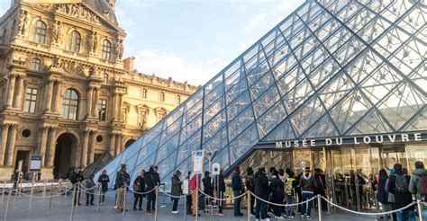 Paris Louvre Museum Guided Tour With Seine Cruise Discount Getyourguide