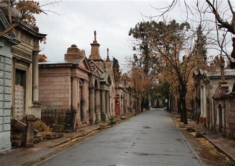 Ruta histórica patrimonial Cementerio General abre sus puertas a