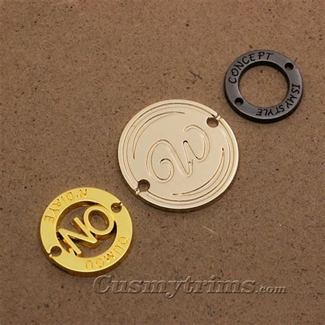 Photo gallery of metal labels & tags | Cusmytrims.com