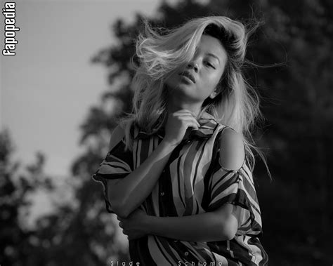 Charliedrizzle Nude Leaks Photo 3960175 Fapopedia