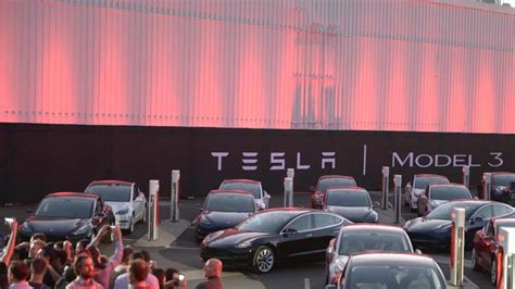 Hintergrund Tesla Marktführer Bei E Autos In Deutschland Zeit Online