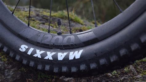 How to choose the right mountain bike wheels - Canadian Cycling Magazine