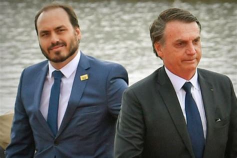 Escándalo La Policía De Brasil Investiga Al Hijo De Jair Bolsonaro En