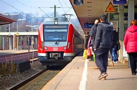 Nahverkehr In Stuttgart S Bahn F Hrt So Unp Nktlich Wie Noch Nie