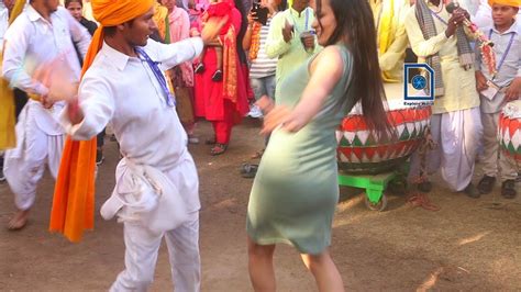 Colourful Folk Music And Dances At The Surajkund Mela Youtube