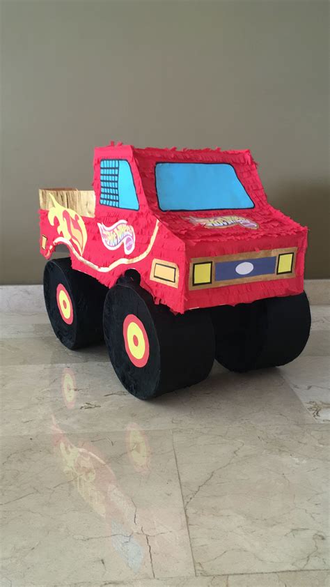 Piñata hot wheels Fiestas infantiles de cars Piñatas Fiesta