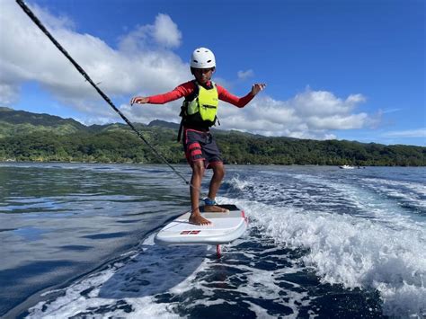 Kite Surf / Wing Foil in Raiatea - Tahiti Excursions