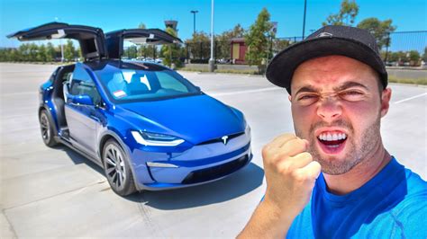 Huge Problems With The Tesla Model X Plaid Youtube