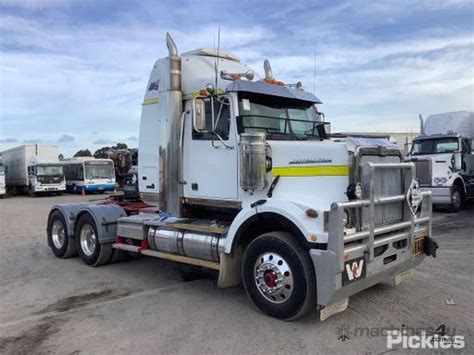 Buy Used Western Star Fx Constellation Semi Trailer Truck In