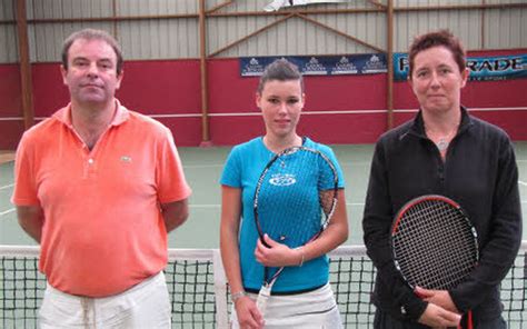 Tennis Club Neuf Podiums Au Tournoi Estival Le T L Gramme