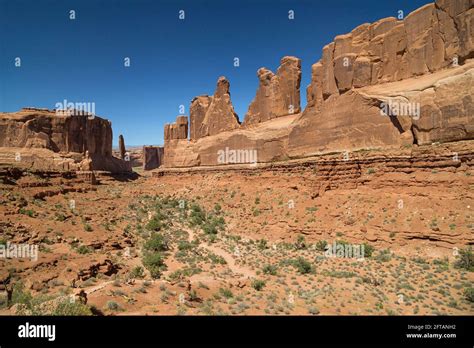 Park Avenue And Courthouse Towers In Arches Utah Usa Stock Photo Alamy