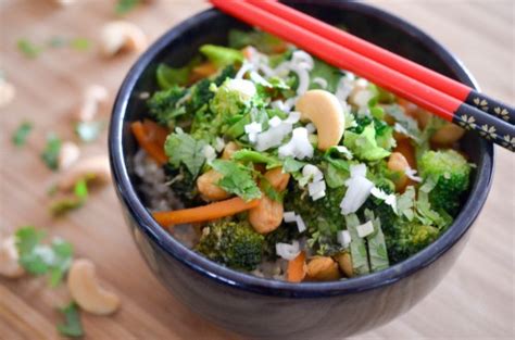 Stir fry de brocolis aux noix de cajou Les Pépites de Noisette