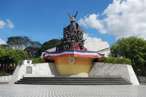 famous monuments  shrines   philippines