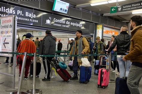 Trenes Cancelados Y Servicios M Nimos Por La Huelga De Renfe Qu Debe