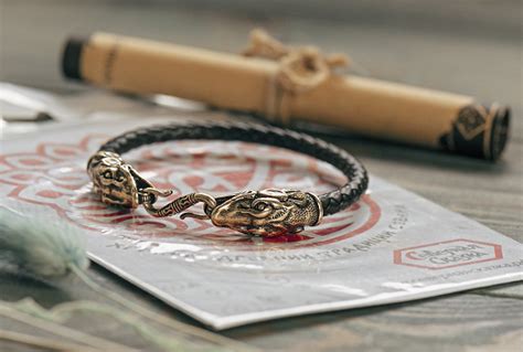 Браслет со щуками Латунь. Кожа