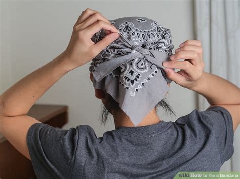 4 Ways To Tie A Bandana WikiHow