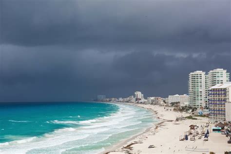 Mexico Braces For Impacts Of Tropical Storm Roslyn Breaking Weather