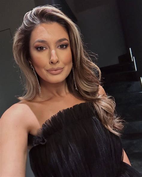 madalina tanasa ce nu vreau sa stie lumea despre  pagina de