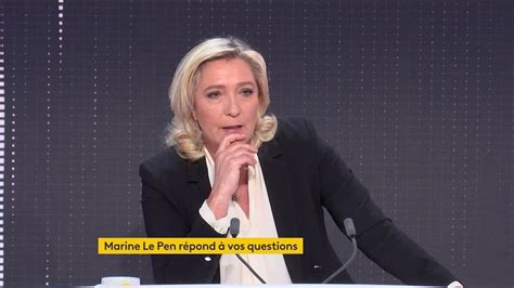 Marine Le Pen Candidate L Lection Pr Sidentielle R Pond Aux