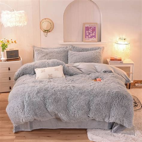 Wajade Plush Shaggy Duvet Cover Set 3 Piece Faux Fur Duvet Cover