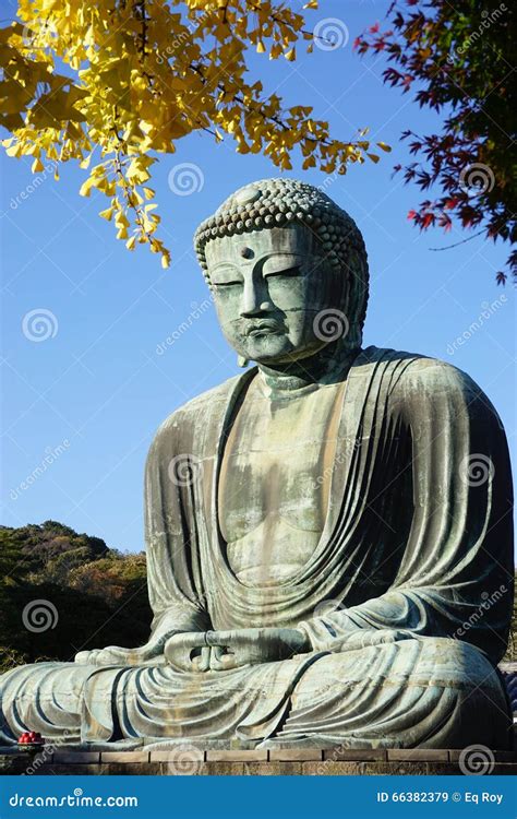 A Grande Buda De Amida De Kamakura Daibutsu No Kotoku No Templo