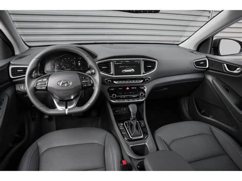 2019 Hyundai Ioniq: 109 Interior Photos | U.S. News