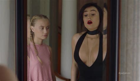 Naked Grete Klein In Padjaklubi