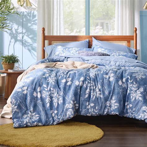 Amazon Bedsure King Size Comforter Set Pieces Blue Floral