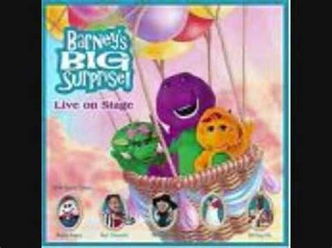 Barney's Big Surprise Logo