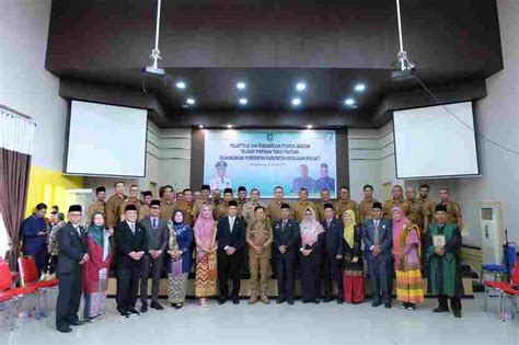 Plt Bupati Asmar Apel Bersama Seluruh Staf RSUD Meranti SINKAP