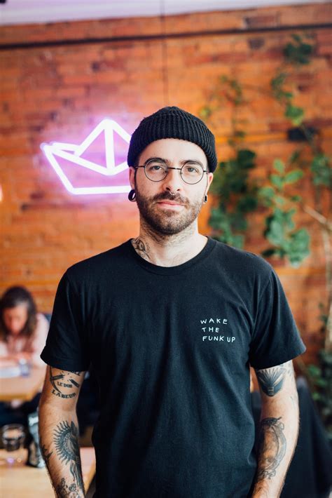 Café Paquebot: A landmark at the foot of Mont-Royal - Tastet