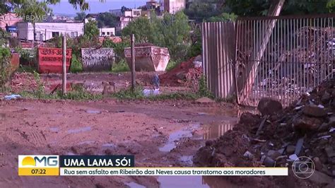 V Deo Rua Sem Asfalto Em Ribeir O Das Neves Causa Transtorno Aos