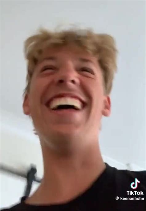 Hot guy rips ass on mom ThisVid 中文