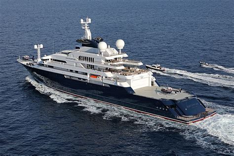 New images on board the 126m world explorer yacht Octopus