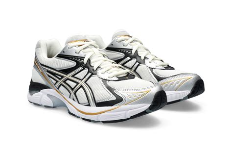 ASICS 正式推出 GT-2160 全新配色「Cream/Pure Silver」 | Hypebeast