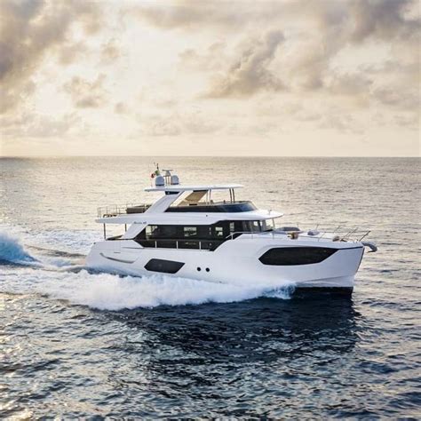 Iate A Motor De Cruzeiro Navetta Absolute Yachts Flybridge