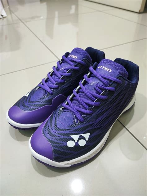 Yonex limited edition color shoe, Women's Fashion, Footwear, Sneakers ...