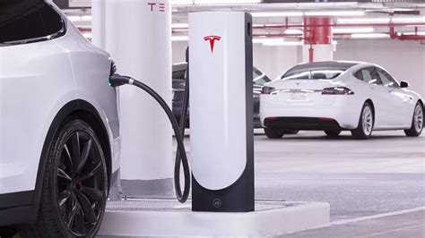 Tesla reduziu o preço dos carregamentos nos Supercharger na Europa