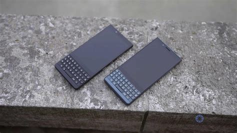 Blackberry Key2 LE vs Key2: What's the Difference?