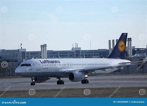 Lufthansa Plane Taxiing On Taxiway Editorial Stock Image Image Of